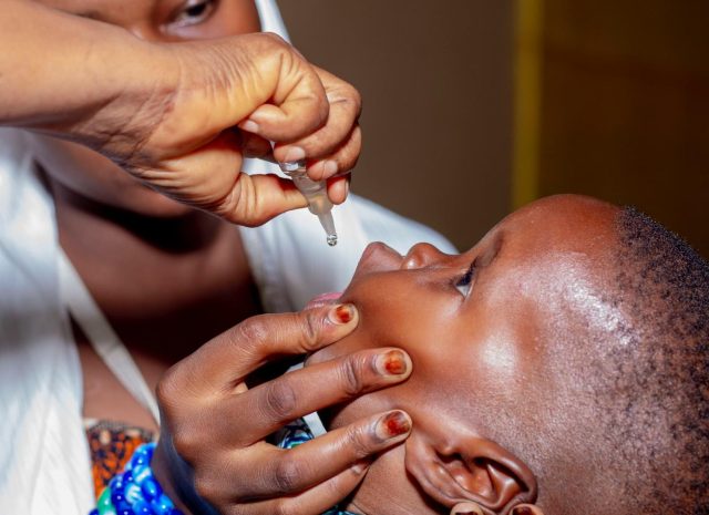 polio vaccination campaign In Benin