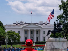 Trump Proposes $200M ‘Beautiful’ White House Ballroom — Critics Question Spending Amid Economic Concerns ballroom at White House